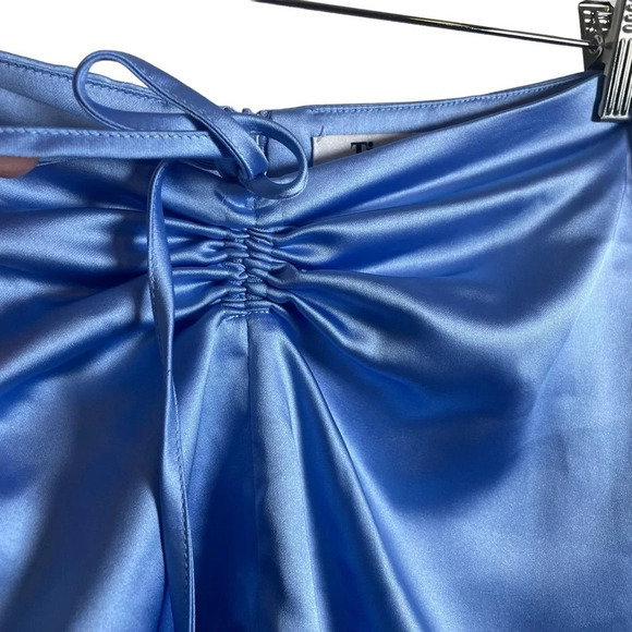 NWOT Tiger Mist Satin Mini Skirt in Baby Blue Size S - Picture 3 of 13